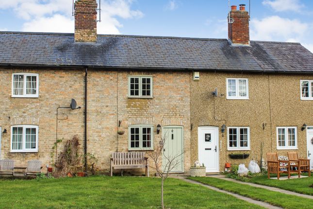 Thumbnail Terraced house for sale in Taskers Row Cottages, Edlesborough