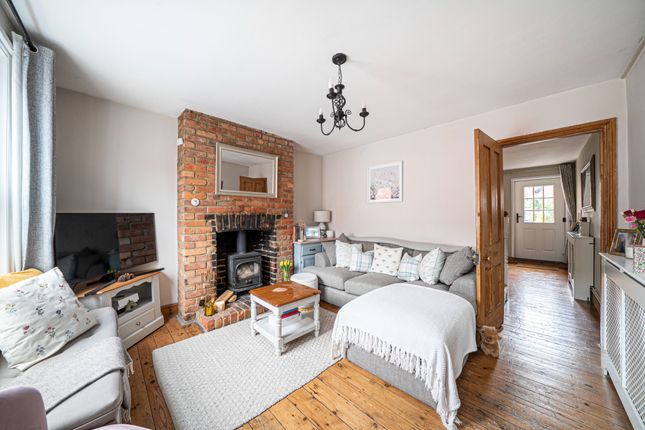 14 Bell Street, Ludgershall, Andover photo 3