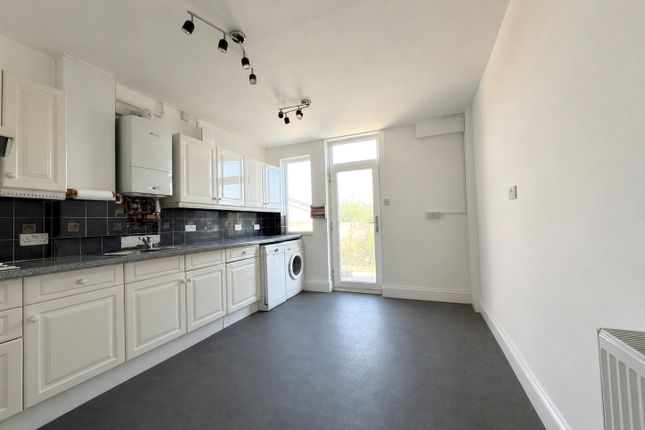 3-bed house on 181, BEXLEY, £2,275/mo