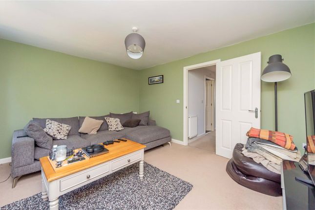 7, The Dingle, Telford photo 3