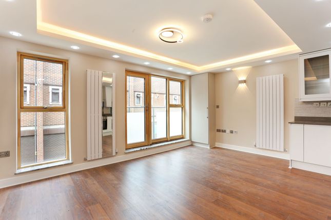 Flat 1, Freetown House 5A Umberston Street, London photo 4