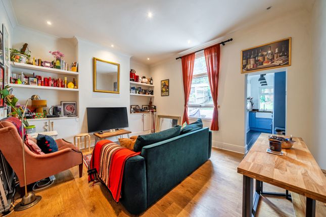 Flat 1, 153, Lewisham Road, London photo 4