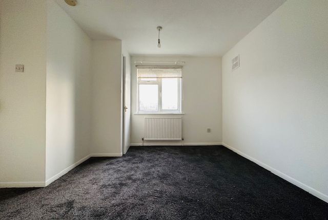 14, Colwell Rise, Luton photo 5