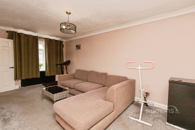 6, Wimbledon Road, Surrey photo 4