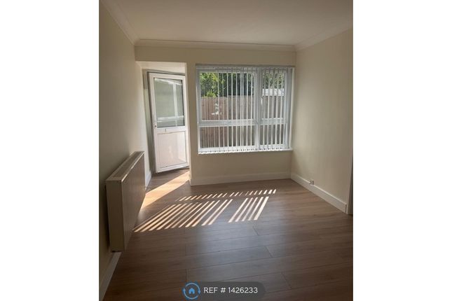 Treagore Road, Calmore Totton, Southampton photo 2