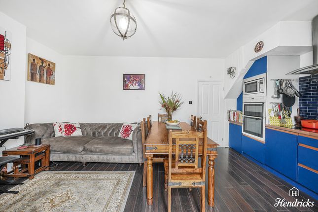 182, South Avenue, Southend-on-sea photo 3