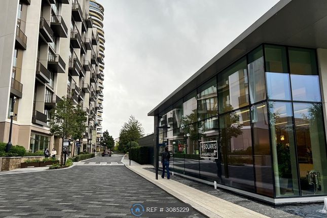 Lincoln Apartment Fountain Park Way, London photo 2