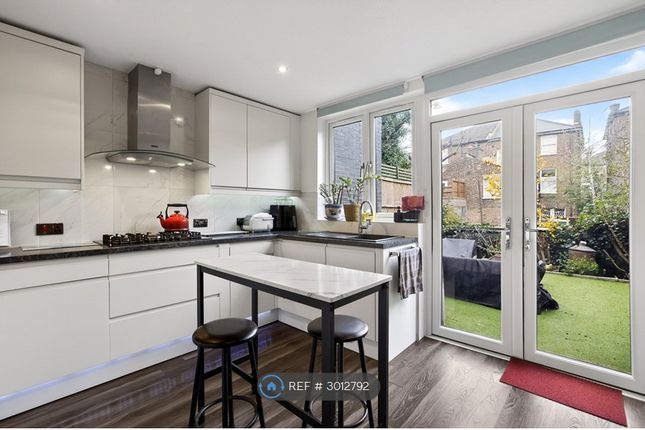 Barlow Road, London photo 2