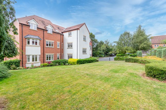 Thumbnail Flat for sale in Oaklands Court, Battenhall Road, Worcester, Worcestershire
