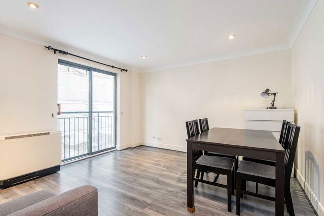Flat 25, The Cobalt Building, 10-15, Bridgewater Square, London photo 3