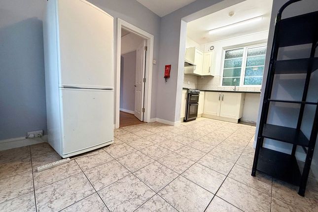 22 Therapia Road, London photo 4