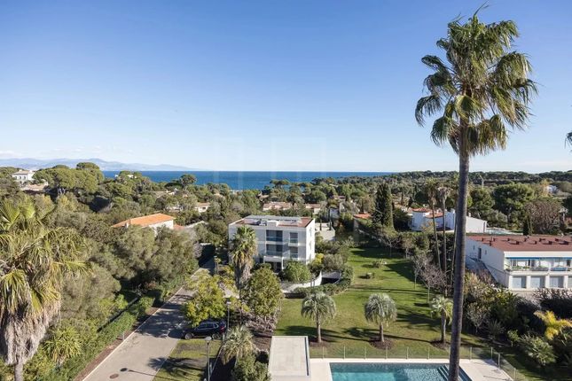 Apartment for sale in Antibes, Vieil Antibes, 06600, France