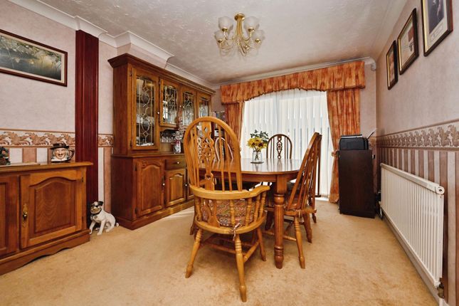 83, Rossfold Road, Bedfordshire photo 5