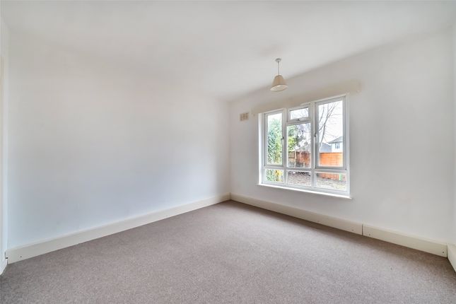 2, Juniper Road, Surrey photo 3