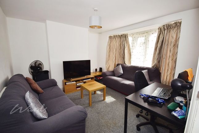 Featherby Road, Gillingham photo 3