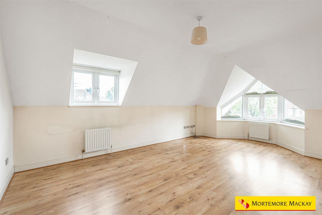 Flat 9 Elle Court, 96, Nether Street, London photo 2