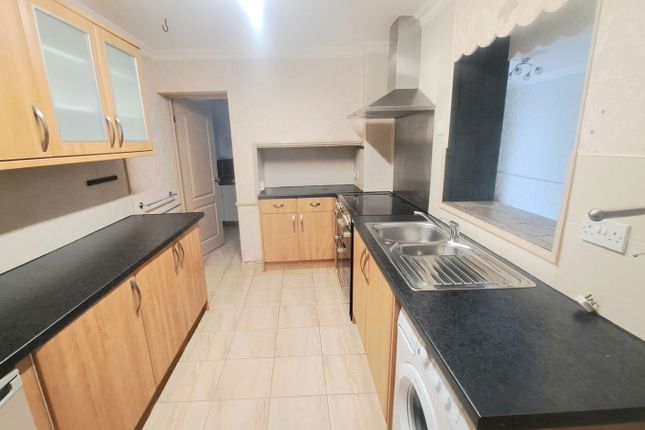107, Llandeilo Road, Ammanford photo 4