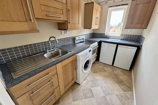 72 Penda Close, Luton photo 2