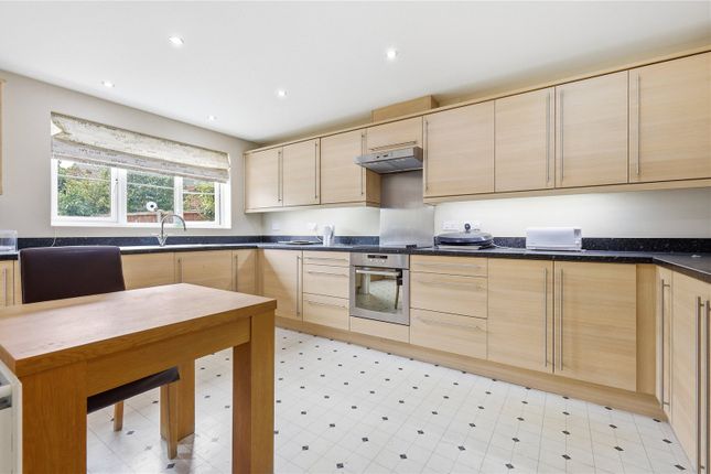 2, Havengore Close, Southend-on-Sea photo 2