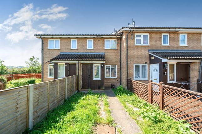 31, Redwood Way, Hertfordshire photo 2