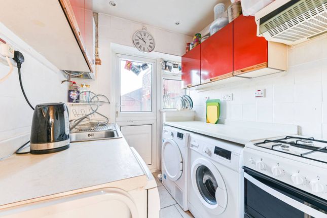 Thumbnail Terraced house for sale in Coniston Avenue UB6, Perivale, Greenford,