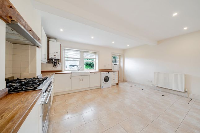 22, Thornhill Street, Pudsey photo 3