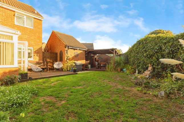 82, Gemini Close, Leighton Buzzard photo 3