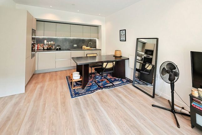 Apartment 105, Valiant House, 1, Hope Square, Greater Manchester photo 4