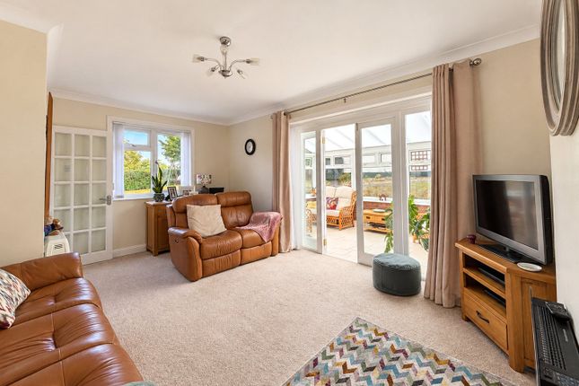 15 Claydon Close, Washford Watchet Somerset, Somerset photo 2