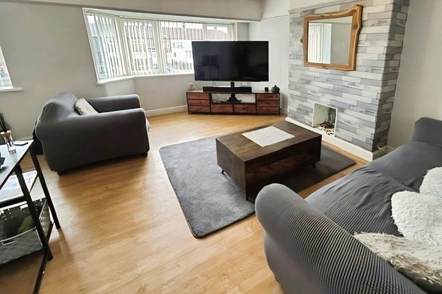 33, Poulsom Drive, Liverpool photo 3