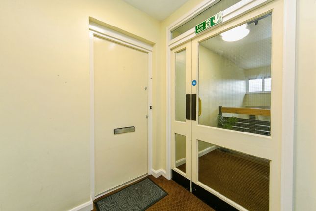 8 Park View,, Brook Road, Liverpool photo 3