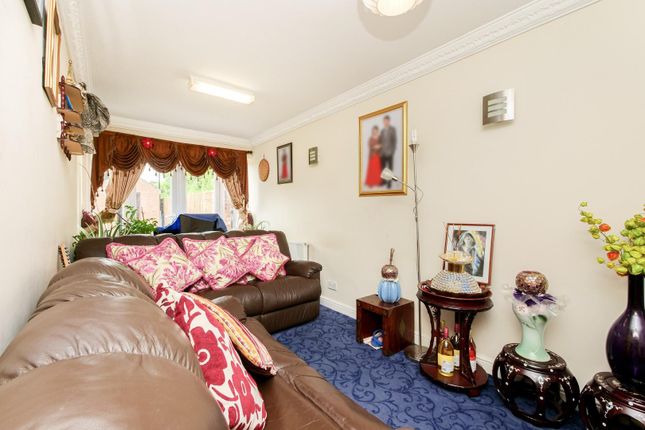 111, Kingsway North, York photo 4