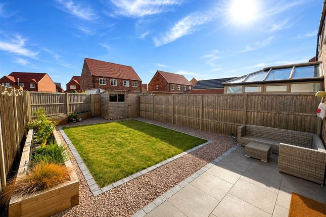 26, Saxon Way, Sleaford photo 2