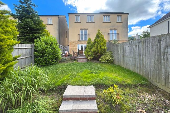 22, Mitre Pitch, Wotton-under-Edge photo 3