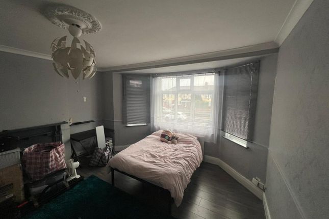 373, North Circular Road, London photo 2