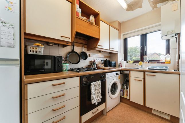 16, Dalton Way, Ely photo 4