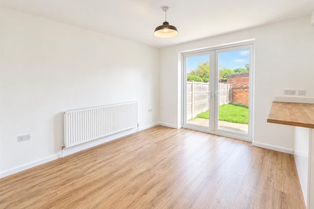 18, Mannion Crescent, Nottingham photo 5