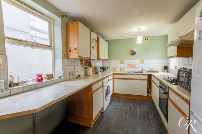14 Burton Street, Cheltenham photo 3
