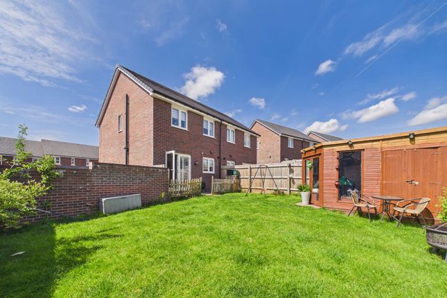 54 Carn Y Cefn, Ebbw Vale photo 4
