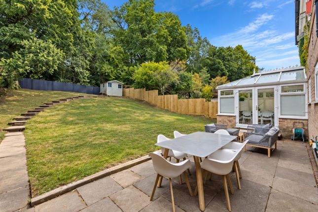 10 Sheridan Place, East Grinstead photo 4