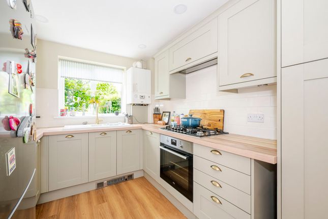 19, Alexandra Road, Uckfield photo 4