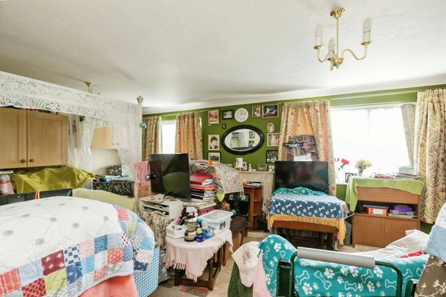 10, Oaklea Close, St. Leonards-On-Sea photo 4