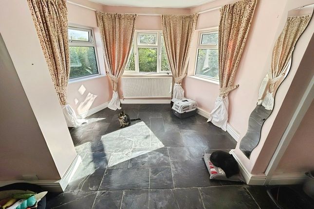 Cefn Road, Bridgend photo 4