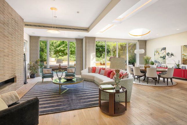 15, Ilchester Place, London photo 2