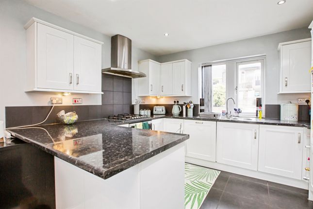 27, Bright Street, Sowerby Bridge photo 4