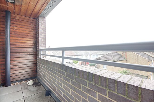 Flat 8, 451, Southbury Road, Enfield photo 2