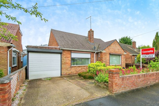 Detached bungalow for sale in Hemingford Crescent, Stanground, Peterborough
