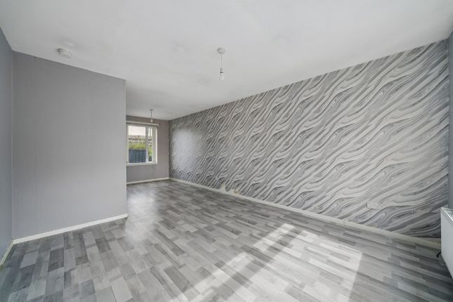 237, Redburn, Alexandria photo 3