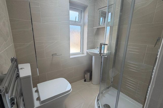 124 Queen Margarets Road, Coventry photo 3