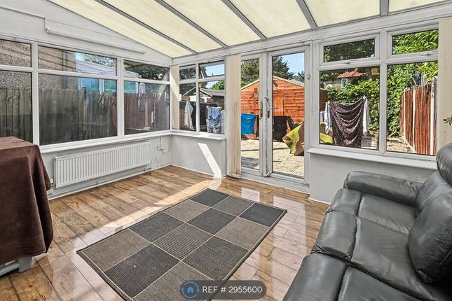 Green Lane, Dagenham photo 5